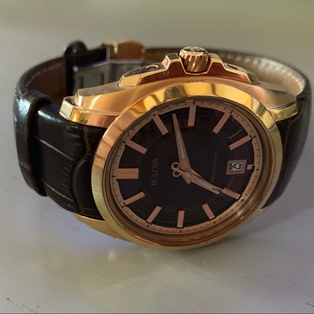 Bulova percissionist